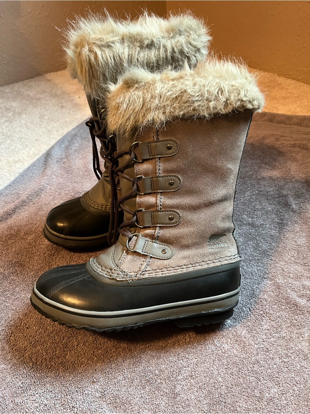Sorel Joan of Arctic Women’s Faux-Fur Trim Winter Boots (Shale) size 5